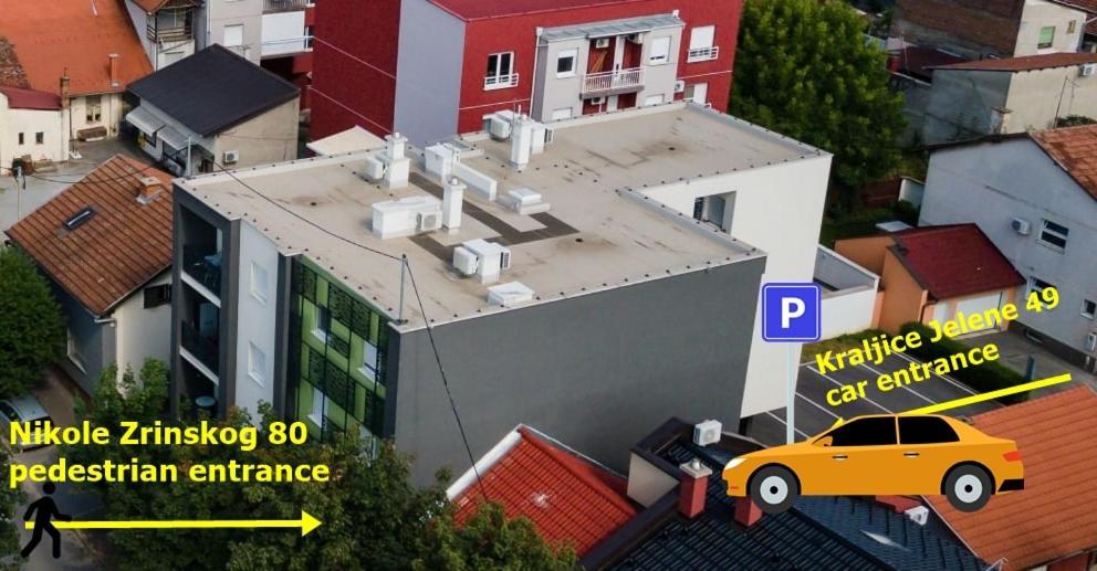 Apartmani Peyton สลาวอนสกีบรอด ภายนอก รูปภาพ